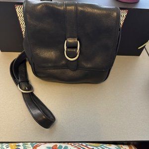 Hillard & Hansen Leather Crossbody
